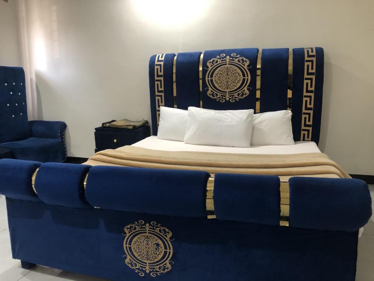 Hotel Islamabad Crown Rawalpindi Exterior foto